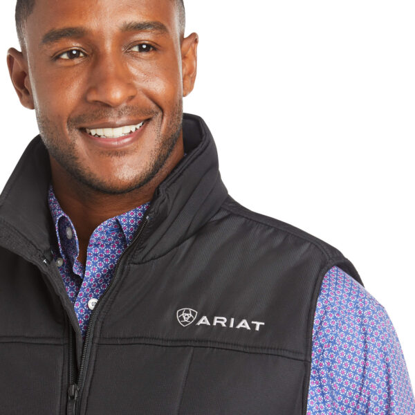 Ariat Crius Vest in Black Close Detail
