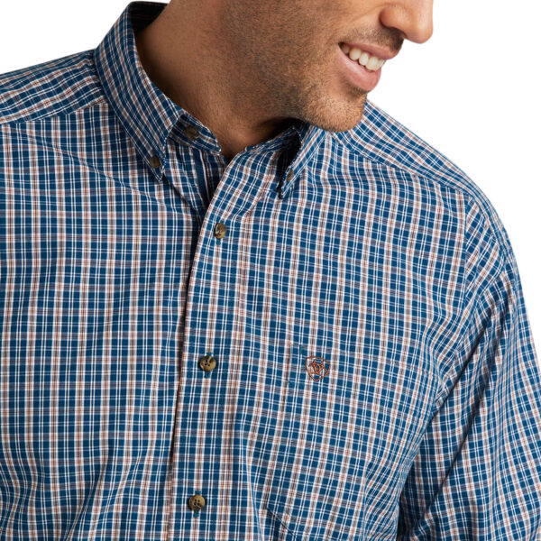 Ariat Pro Series Ty Classic Fit Shirt Detail View