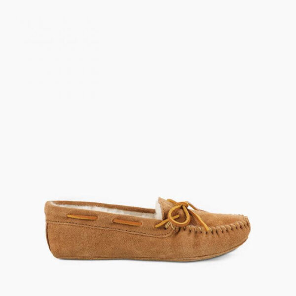 Minnetonka Sheepskin Softsole Moccasin Side