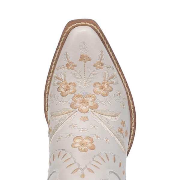 Dingo Primrose White Boot Toe