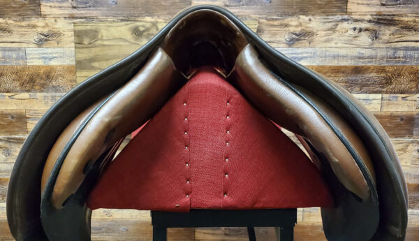 Used Courbette Close Contact Saddle Front View
