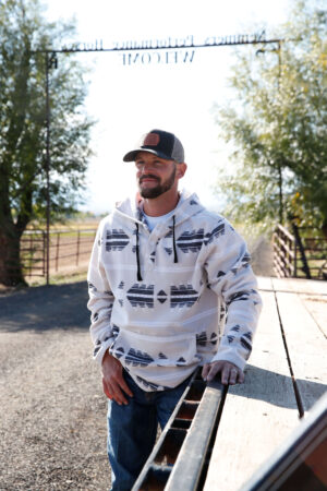 Cinch Hooded Fleece Pullover White Arrow design front view