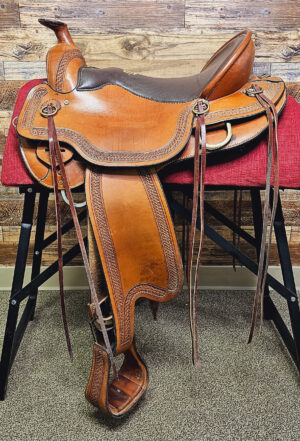 Used Tucker South Pass Trail Saddle - 16.5" Med Tree